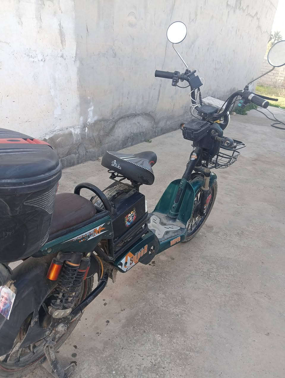 دراجة شحن نضيفة كهربائيات شغالة 4 بطاريات نضيفات السعر 275 العنوان ديالى شهربان 
خاص مفتوح ✅


**إذا كنت صاحب هذا الإعلان وتريد حذفه لأي سبب، رجاءا أرسل رسالة إلى الدعم الفني**