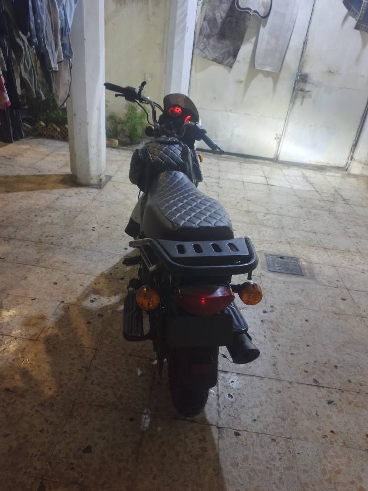 بوكسر موديل 22  سنوية تحويل ثاني يوم رايدهه ب 1550 وبيهه مجال بسيط للاستفسار 
*********** الزبير, البصرة
