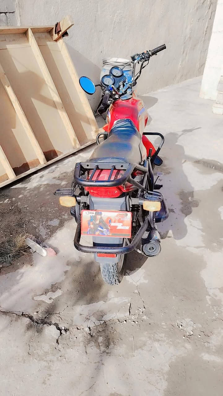 سلام عليكم دايوان اوراق بسمي عضم مديل 19كهربائيات شغاله اشاير ليت زنون تايرات جدد دراجه كامله مكمله ما ناقصها اي شي السعر700وبيها مجال قليل حك الجيه العنوان كربلاء حي العسكري بشارع جامع العمران رقم***********
