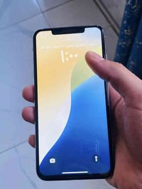 آيفون XS ماكس • ٦٤ • بطارية ٧٧٪