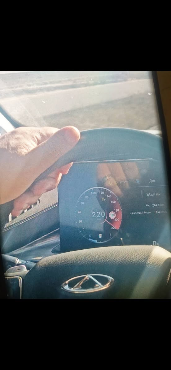 سلام عليكم 
للبيع سيارة تيگو 8 بروماكس انتلجن أعلى فئة الذكاء الاصطناعي سيارة عائلية سبعة راكب بمحرك ممتاز واستهلاك ممتاز جدا موديل 23 سيارة بالضمان 
الملاحظات طخة في الچاملغ والدعامية الايمن ومصلح على البارد 
السعر 35 مليون 
تحويل مباشر من قبل الشركة الى المشتري 
للتواصل ***********
