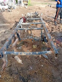 شاصي 6جنكال بنكو 93بس الشراي يخابرني مكان بغداد رقمي 07822591608