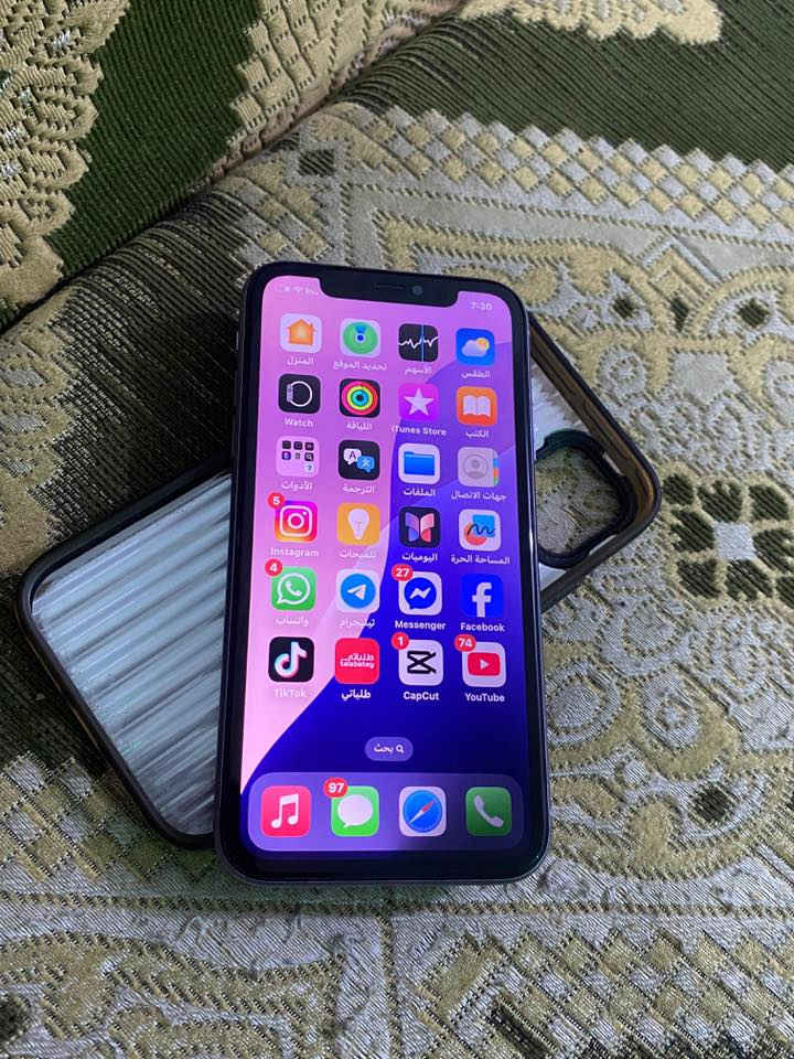 سلام عليكم ايفون 11 ذاكره 256كلشي ما مبدل بي فقط شاشه صليه 3 خيارات بطاريه 74 شويه سواد ب شاشه ما مثر اابد سعره 200 وبس مجال قليل مكاني انجف ***********
