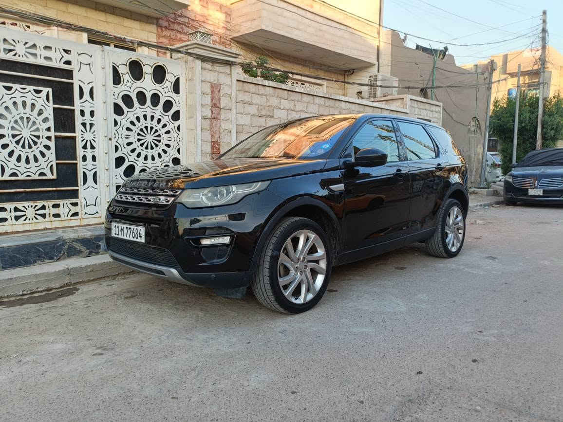 للبيع فقط السعر108 ورقه 
للاتصال *********** مجالها بسيط
رانج روفر ديسكفري خليجي موديل 2015 رقم بغداد 
محرك 4 سلندر تيربو محرك وكير مكفولات 
التبريد والتدفئه شغالات 
ماشيه 82 الف كيلو
بصمه .بانوراما .شاشه .صندوق كهرباء 
كشنات جلد كهرباء . تحكم استيرن .كير شفتات بالاستيرن 
مكفوله من الضربه 
وارد خليجي بيها صبغ جهة اليمين وقبق الصندوق اثر شخوط بدون دواخل 
صورة السونار موجود ويا الصور  المكان بغداد بغداد, العراق
