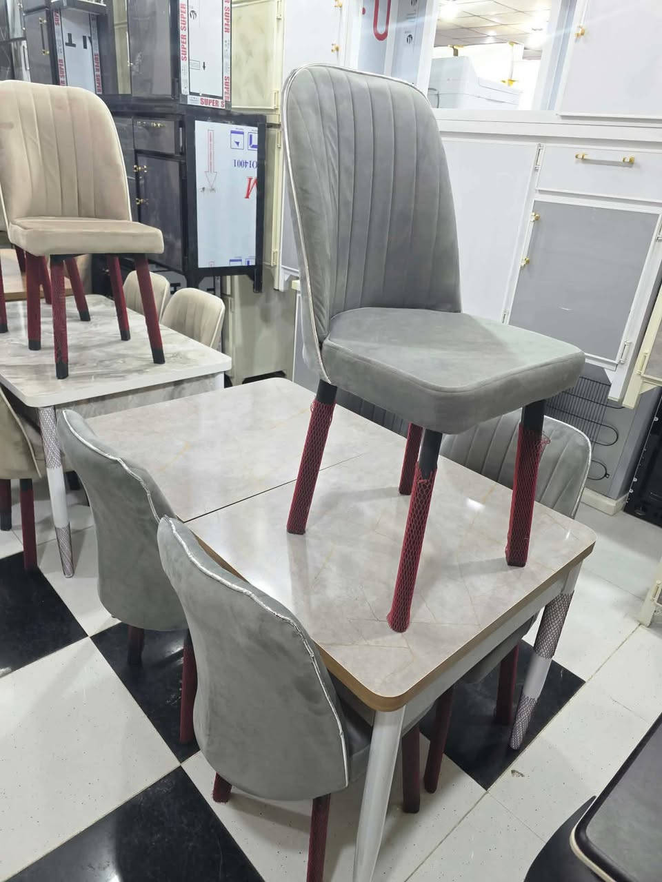 معرض ابو فواز للاثاث المنزلي الجمله والمفرد
وصول وجبه جديد من ميز طعام سطح خشب مرمري احطاطه ثقيل 6 كراسي و 4 كراسي بسعار مناسب زورونا تجدون كل ماهوه جديد 🌹 🌹 🌹 🌹 

#ملاحضه_متوفر_جمله_لصحاب_المحلات 

 العنوان تكريت شارع الزهور مقابل كليه تربيه البنات مجاور الناصر مول الاستفسار والاتصال بل ***********
***********اتصال
***********واتساب فقط
