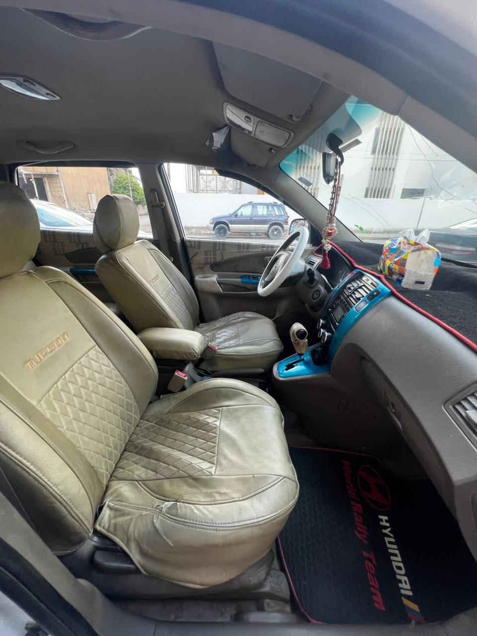 السلام عليكم
سيارة توسان موديل 2010 ابيض سيارة كامله مكمله كير ومحرك ودواخل جاهزه من كل شي بس شغل واتوكل السياره مثل ما موضحة بالصوره اكو بعض نقاط زنجار بالقماره وزلغه بسيطه يم البنيد غير هاي ماكو والباقي مكفول كفاله عامه رقم بغداد دولي وسنويه جديده سياره مال جِني معروضه السياره بـ 115$ وبيها مجال بسيط 

عنوان السياره // صلاح الدين ( قضاء الضلوعيه)

للاستفسار 
***********
***********
وأهلاً وسهلاً
