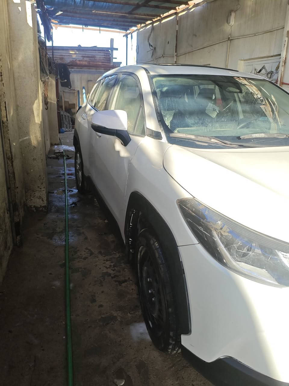 كورلا كروز 24 هايبرد بيها ظربه بجم مصلحه وكامله بس ماتشتغل يرادلها كهربائي ختصاص هايبرد للتواصل *********** مراوس بستاركس  مكانها البصره
