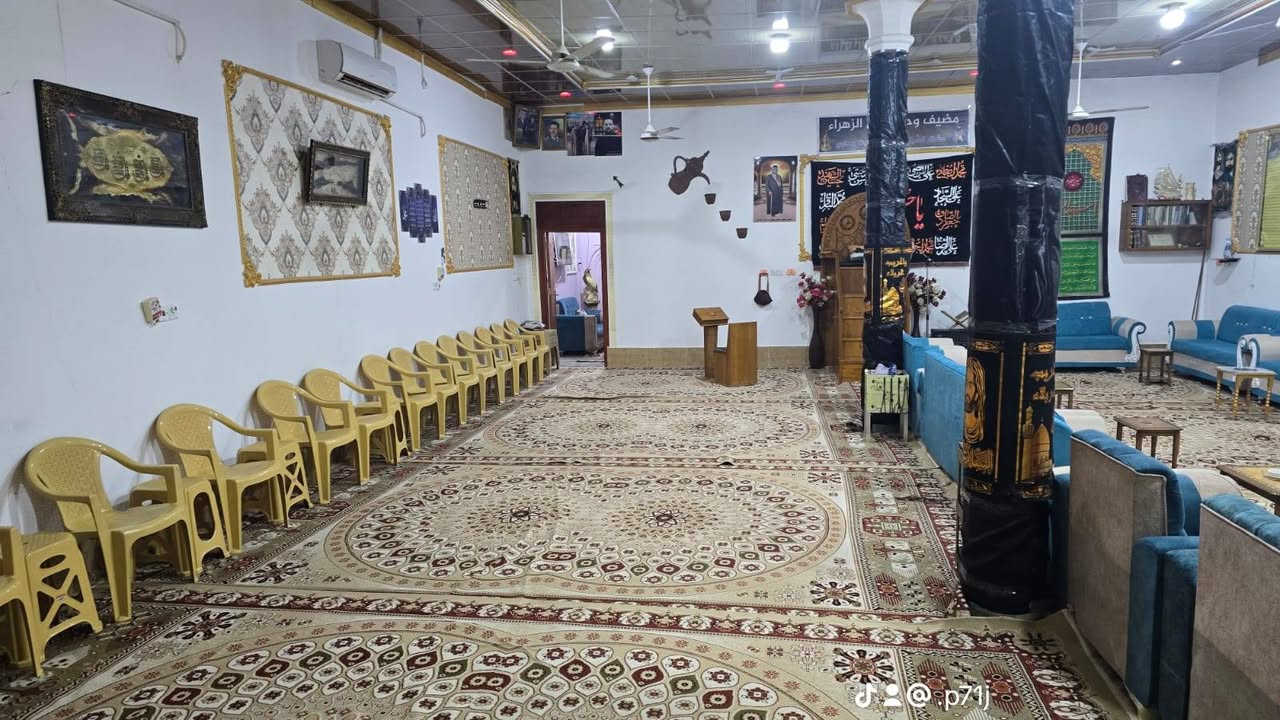 بيت للبيع في شط العرب الجزيرة
الفيروزيه شارع ١٦ 
طابو صرف زراعي المالك موجود 
المساحه ٢٧٥ على شارعين فرعيات
الطابق الأول غرفه وهول ومطبخ وصحيات 
الطابق الثاني ثلاث غرف وهول وصحيات 
ديوان او حسينية  مع طارمه ومخزن وصحيات خارجيه  بناء حديث 
السعر ١٨٠ مليون وبيه مجال ***********
