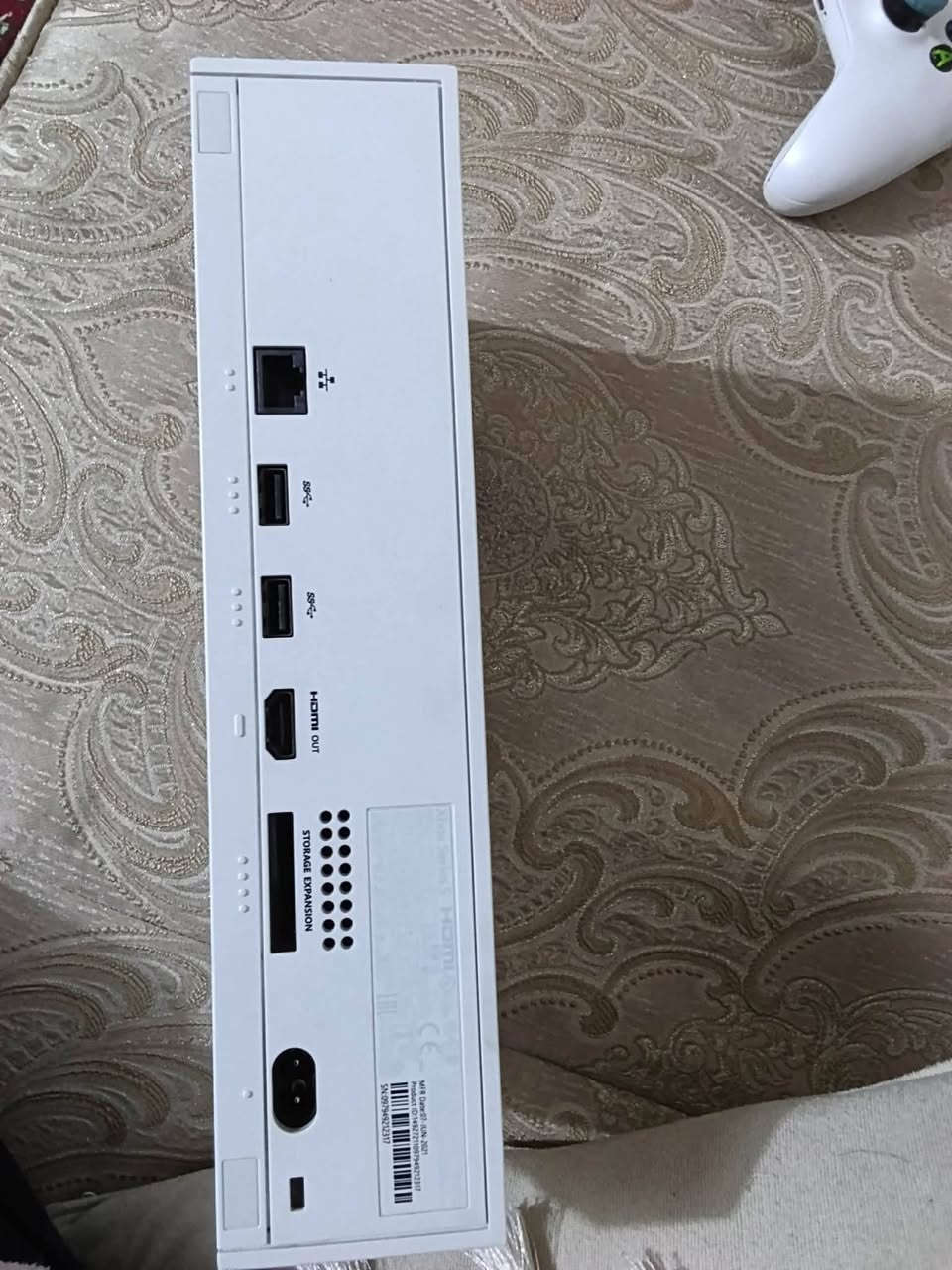 اكس بوكس سيريس اس نظافة 💯 اخو جديد مستعمل قليل مامفتوح ويا ستاند و مروحة و بطاريات 2 و شاحنة بطاريات سعرة 475 بابل ***********
