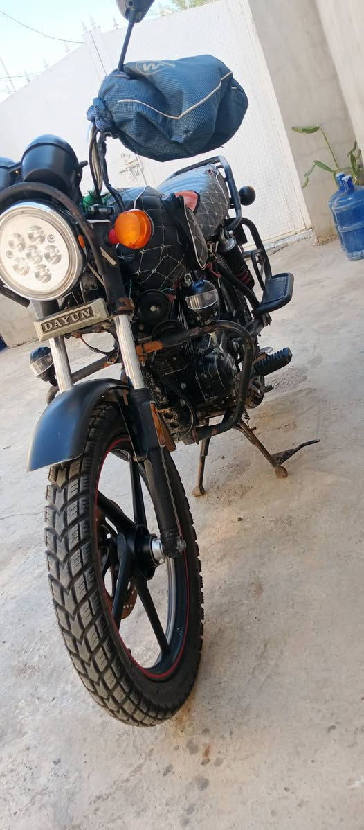 سلام عليكم اخوان دايوان موديل 21 الدراجة خير من الله معدل وشلعة اوراق مكينة مامفتوحة السعر 900 وبيعة مجال للسفسار *********** مكاني صلاح الدين ناحية الحاتمية
