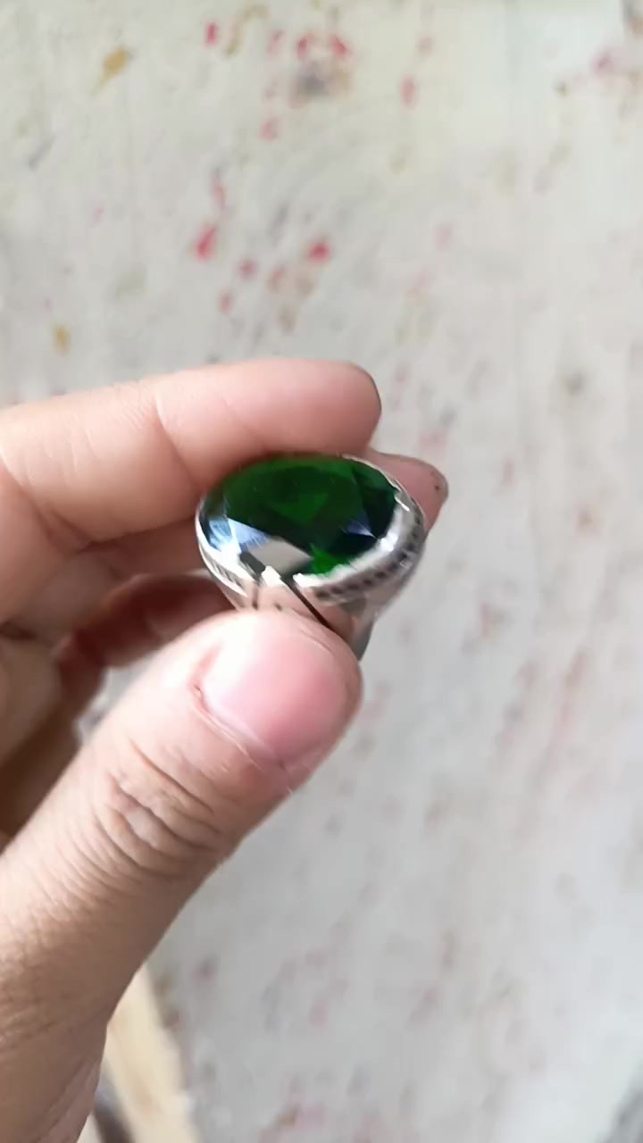 زبرجد اخظر مختلف 
يمانيات ثنين احمر وثاني شجري سعر مناسب 
حديد صيني مخطوط حرز الامام علي عليه سلام


**إذا كنت صاحب هذا الإعلان وتريد حذفه لأي سبب، رجاءا أرسل رسالة إلى الدعم الفني**