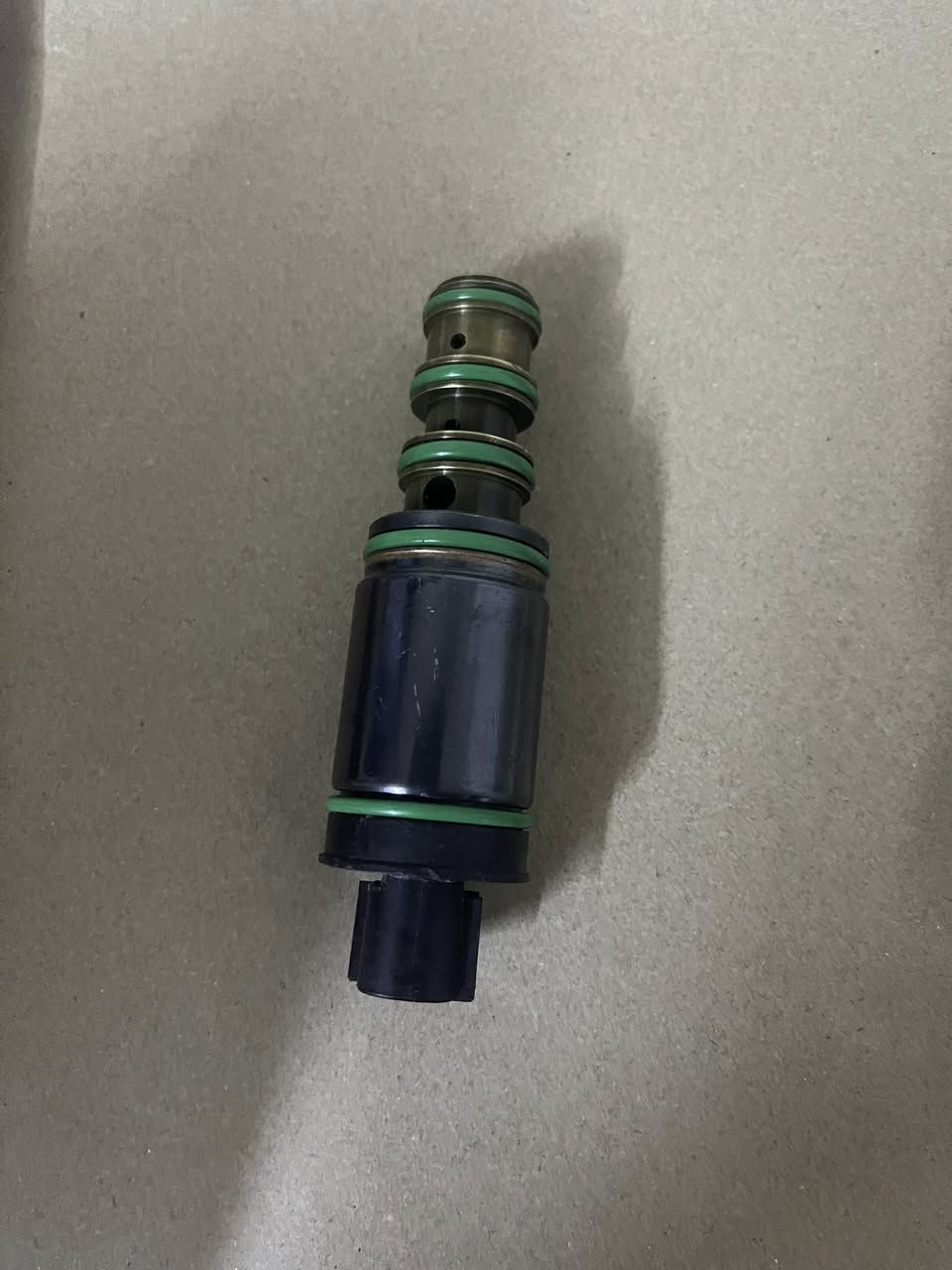 السلام عليكم قبل اسبوع عطل عندي تبريد فكلولي اصبع بدلته وطلع هم ميشتغل طلع كمبريسر عاطل والحمدلله بدلته وهذني اصابع واحد اشتريت ٥٠ الف الله شاهد على كد الفحص وابو محل مقبل يرجعه والثاني مستعمل وقيم واخذ باليرضي الله واثنينهن شغالات كورلا ٢٠١١ خليجي


**إذا كنت صاحب هذا الإعلان وتريد حذفه لأي سبب، رجاءا أرسل رسالة إلى الدعم الفني**