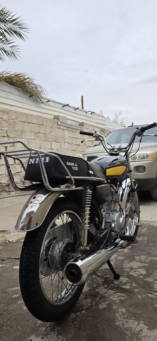 سلام عليكم دراجة نامه ايراني للبيع ادوات 
السعر 400وبيهه مجال 

الزبير . البترو 
***********
