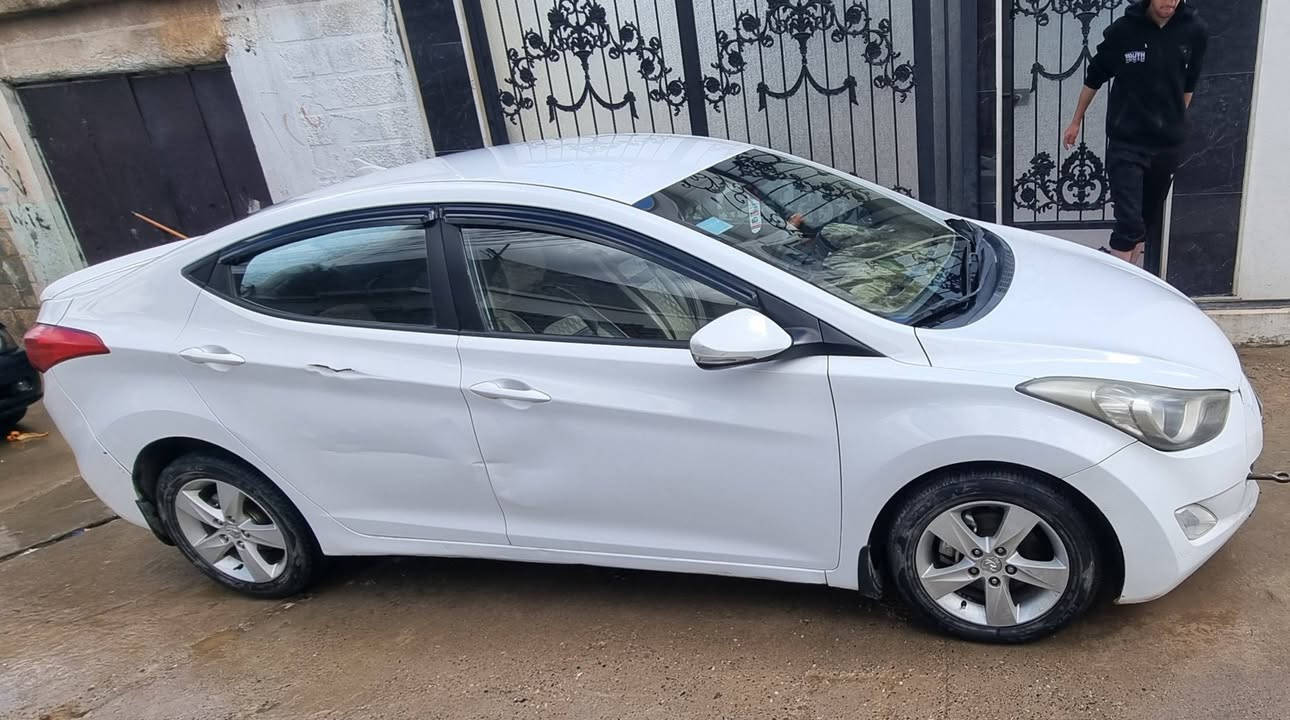 التره ٢٠١٢ خليجي رقم أربيل بسمي   بلا صبغ
بيها طخه كما واضح بل صوره للاستفتار اتصال 
***********
***********
