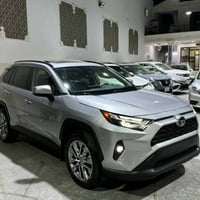 راف4 XLE • ٢٠٢٢ • ٢٥ الف