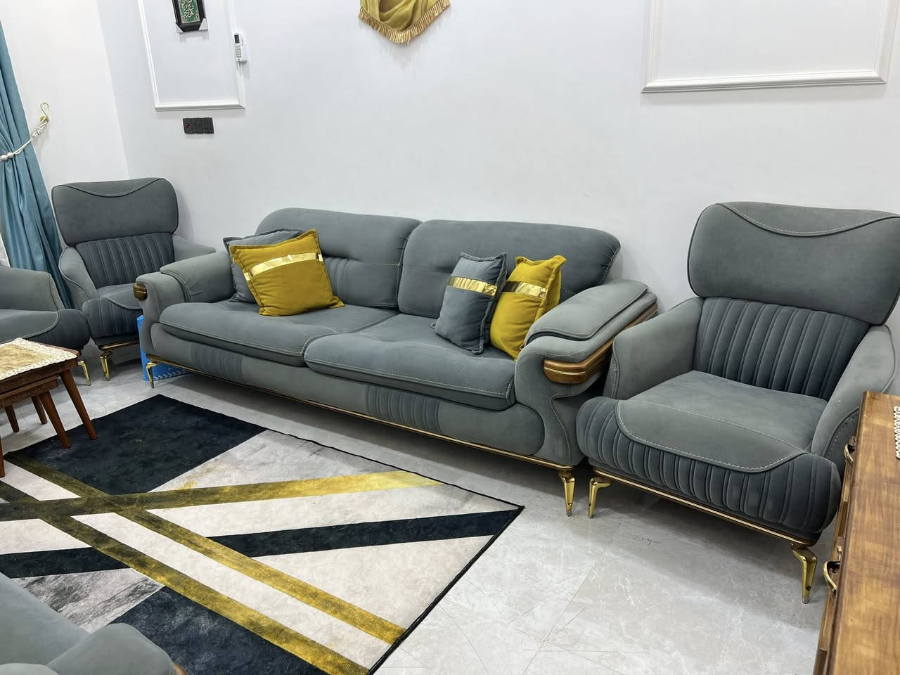 السلام عليكم تخم للبيع وكاله المنصورالنضافه فول عنواني كوت واسط السياسين السعر مليون وربع يتحول نظام السرير ***********
