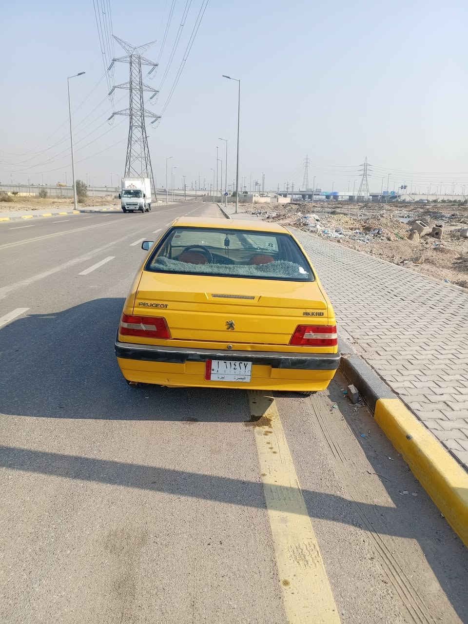 السلام عليكم
 بيجو ٤٠٥ موديل2016 رقم بصرة الماني
كير✅مكفول
مكينة✅مكفول
حداديه ✅
تخم تاير✅
كهربائيات✅
بدي السيارة ستوئ ملكوط ومصبوغة فرن السيارة كعدتها حلوه✅

السعر 33 وبيها مجال

***********
