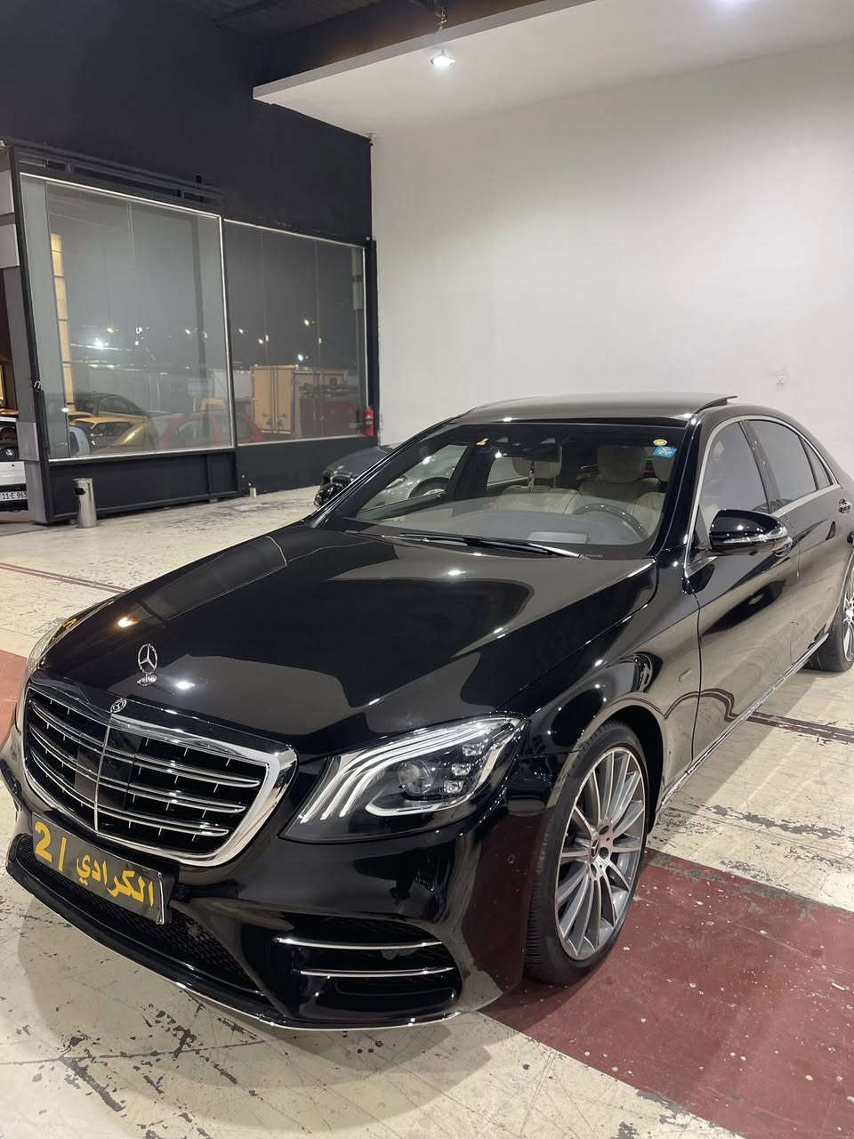 السلام عليكم ورحمة الله وبركاته
للبيع فقط مارسدس S560,4فصوص 
Edition بانزين وشحن 

📌📌2020وارد الماني ضمان 
📌📌عداد المسافه 54000km 
📌📌4فصوص 
📌📌بردات كهرباء 
📌📌داخل بيجي 
📌📌بانورامه 
📌📌لايت 3لدات 
📌📌كشنات تدفئه تبريد 
📌📌رقم بغداد انكليزي تحويل مباشر 
الهاتف *********** عبدالله حسين الكرادي العنوان شركة الكرادي معارض النهضة السعر 465 السونار مرفق مع الصور
