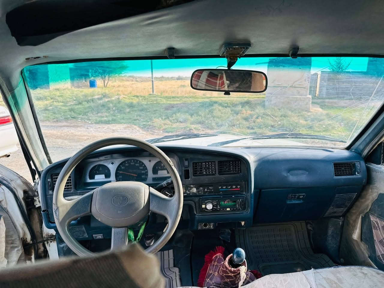 سلام عليكم  سياره بيكم للبيع 90 سيارة كامل مكينه وكير وكهربايات كله شغاله سنويه بعد شهرين تنفذ  ( مكان السيارة الناصريه قظاء الشطره) رجااء ال مو شراي ال يكسرر حلال ال عالم // سعر 40 او بيه مجال ال شراي/(رقم الهاتف ***********) ملاحظة سياره شرط تحويل
