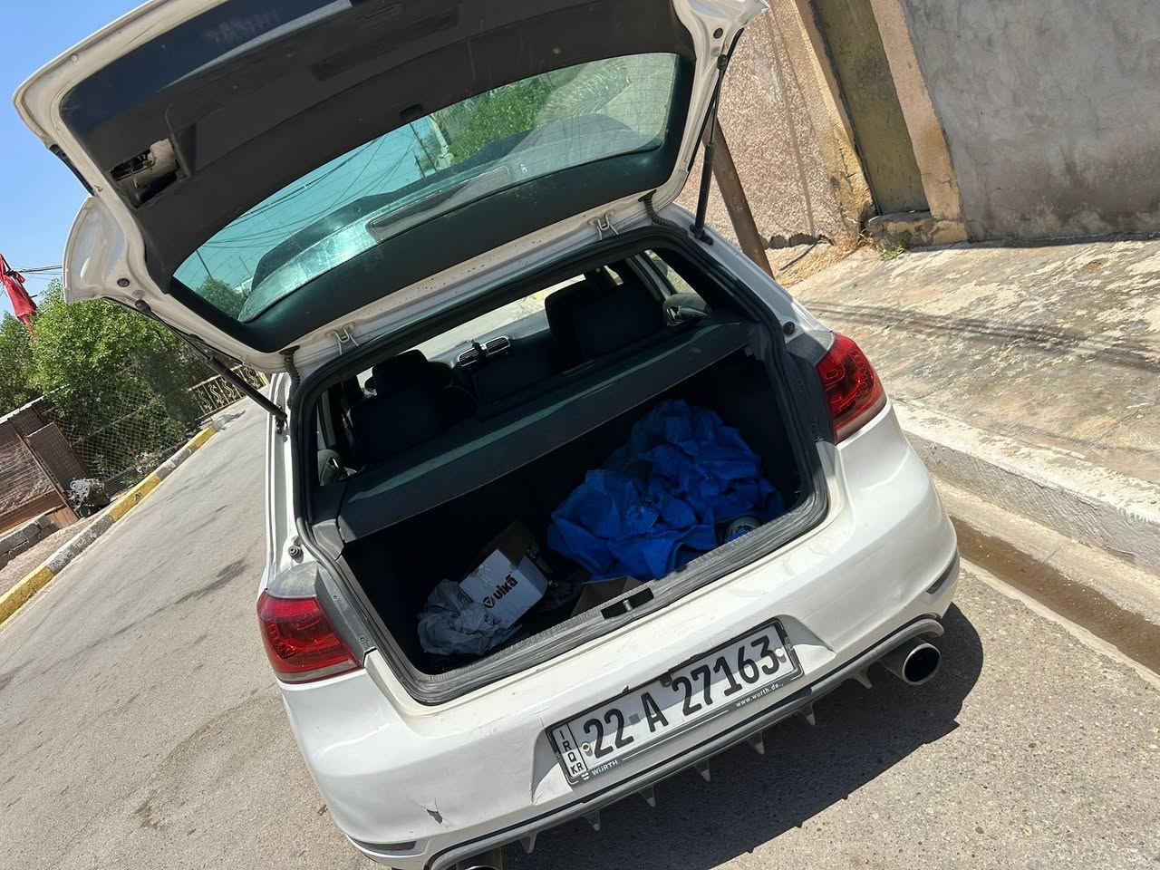 للبيع كولف خليجي كفاله محرك 2000 تربو جاهزه خير من لله تبريد كير مكينه. اوتو. كير. سعر 100 ورقه.  موديل 11. سياره. مكان ديالى ***********

