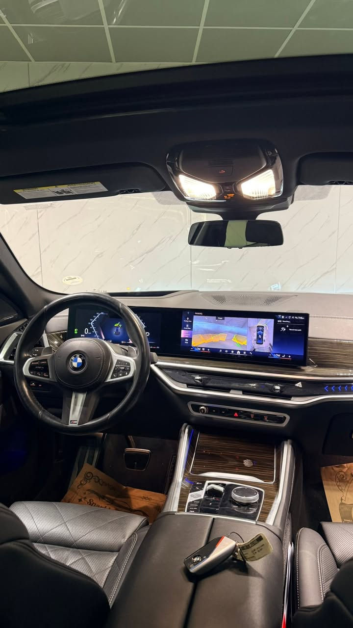 BMW X6⚜️
مودیل:2024
سياره ماشيه (41) الف ميل حقيقي بشرت 
بدون رقم,يترقم شمالي✅
كلین تایتل، بدون صبوغ بدون بارد بشرط كفالە عام✅

مواصفات: M Package
٥ كامیرا،٤ رادارات ، حساس ، شاشه جبير شكل
كشنات حار و بارد و سكان حار، ٤ مودات،دشبول جديد،شغال ، داتاشو، اوتو بارك، اوتو ستارت و اوتو ستوب
بصمة ، فتحه الصقف ،لایتات لید،رادار أمامي و جانبي،
  ،تحدید السرعه،كامیرا،كاربلەی، مرايه كهربای

‎نظافه ١٠٠٪؜ كامل سيرڤس بدون نقص و مصرف 
‎و كهربائی و محرك كلل بشرط✅
‎سلیمانی📍
سعر:$💵600 و مجال بسيط 
***********📞
Admin🌹
