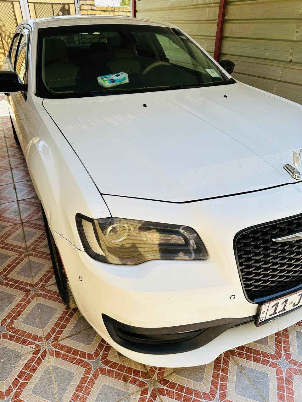 سلام عليكم كلايسلر موديل 2019 رقم بغداد سياره بسمي وارد كندي جاهزه فول مواصفات فتحه تحكم خزن برده خلفيه مري قلاب ساره جاهزه الف ماتصرف عليهه سياره بيهه جاملغ امامي نفسه يعني قطعه واحده  خوان سعر 245 بيهه مجال بصيط  هاذه رقمي *********** اليحب يتصل
