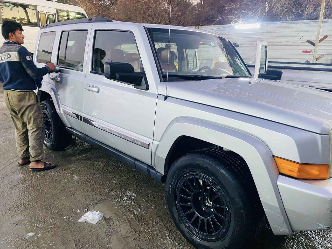 جيب كومناندر ٢٠١٠
مكفوله على وضع الشركة. جاهزه 
سعر متواجد وتساب خط على رقم هذا 

***********
