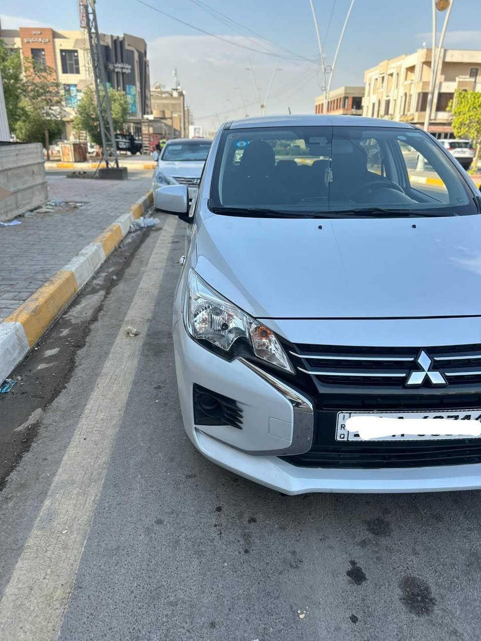 السلام عليكم 
ميسبوشي هاج باك 2023 السيارة بحالة الوكالة اخت الزيرو ماشية30km وارد ياباني  محرك 1500 /3بستم يعني صرف بانزين انسى  بيها قطعتين رش بدون دواخل
رقم الانبار دولي تحويل مباشر  
السعر 95ورقة وللعلم تكاليفها اكثر 
شراي اتصل 
***********
