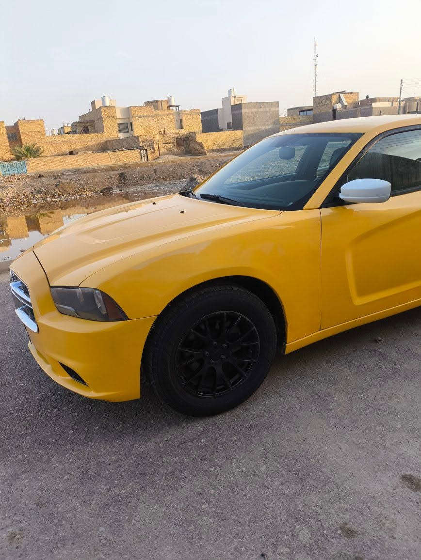 سلام عليكم دوج جارجر موديل 2011 
سياره جاهزه من كلشي كبل لشارع خطها بغداد العماره 
أكثر تفاصيل على الرقم ***********
