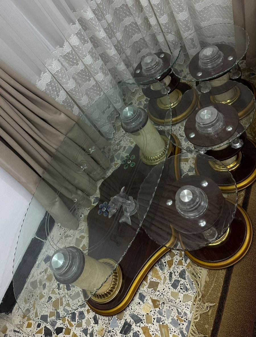 السلام عليكم عندي ميز طعام 6 كراسي خشب درجه اولى وطبلات عدد 5 وحده كبيره و4صغار
الميز 250
الطبلات 150
بيهم مجال


**إذا كنت صاحب هذا الإعلان وتريد حذفه لأي سبب، رجاءا أرسل رسالة إلى الدعم الفني**