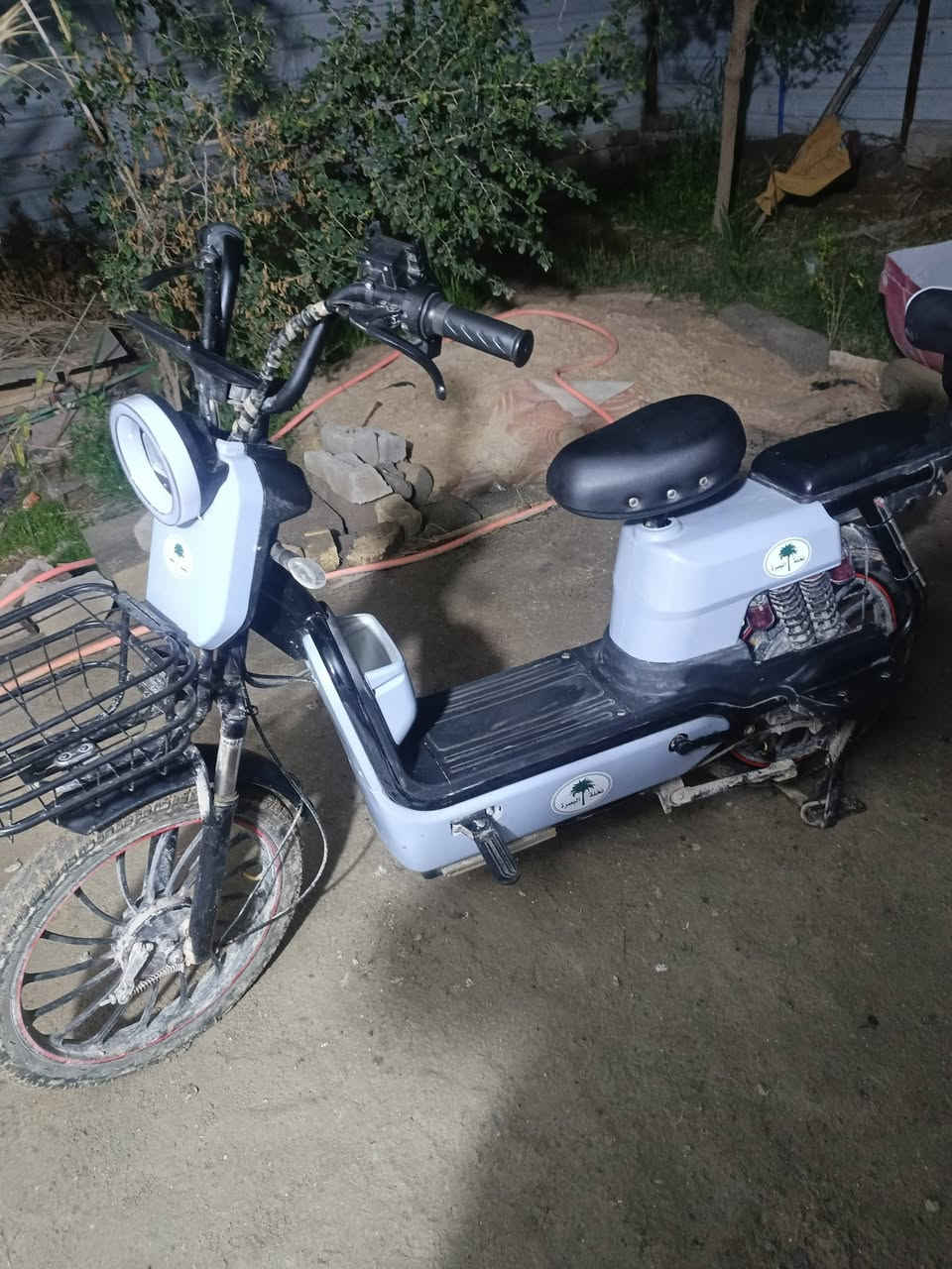 سلام عليكم 
شباب دراجه شحن للبيع أستخدم شهرين فقط السعر 485 وبيها مجال رقم متواجد واتساب فقط
 0785 936 7185
