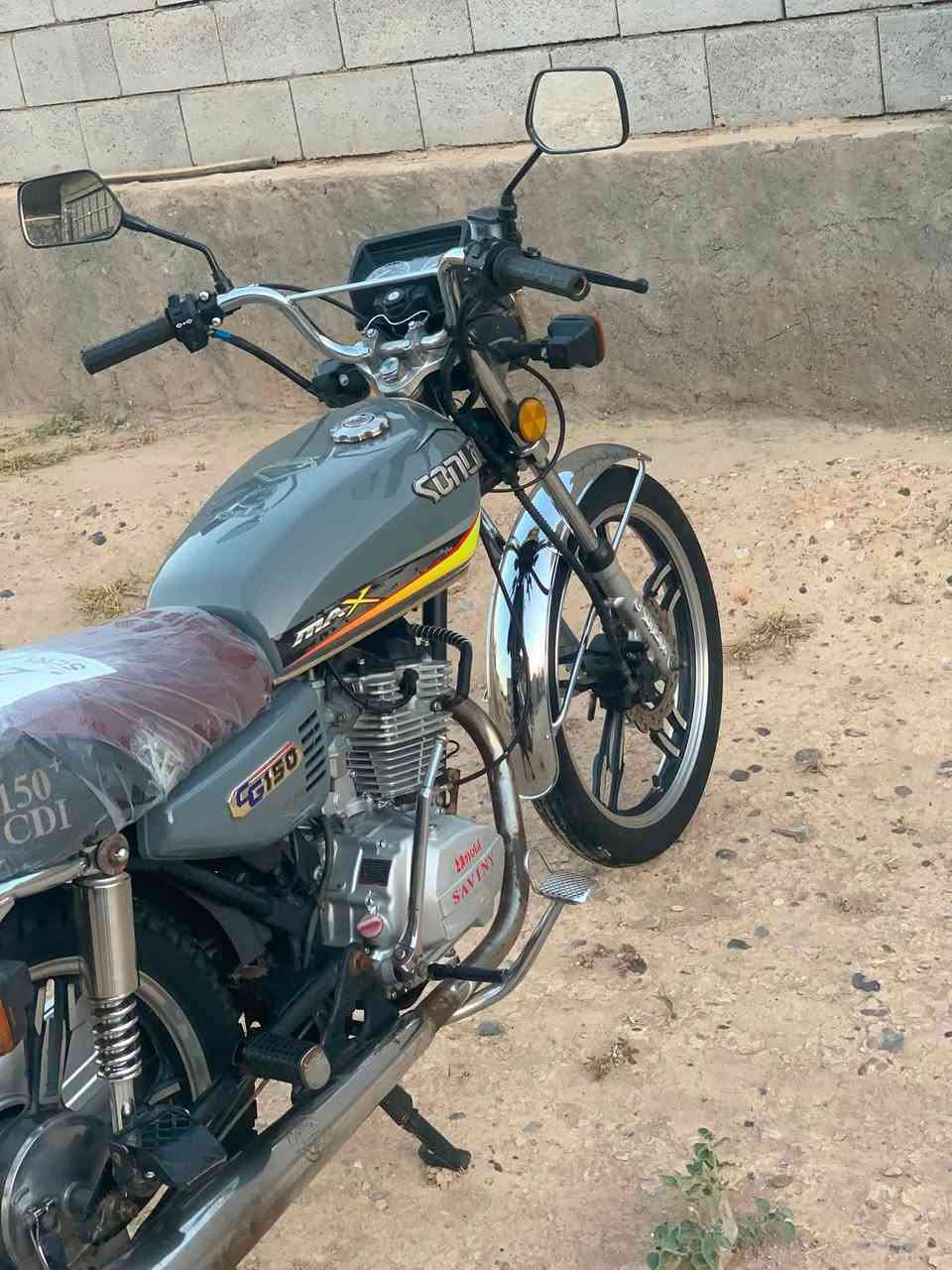 دراجه سيفان موديل 20 نضافه مثل لصوره وياه منفيس سعر 550 وبيه مجال ***********
