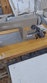 مكاين مستخدمه حديثه للبيع النضافه فووول 
مكاين مضمونه شرط الشغل ايخيطن كل انواع الاقمشه
ضمان ويه كل مكينه سنه كامله 
عنوانه بغداد مدينه الصدر 
***********
***********
