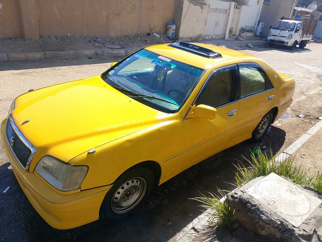 سلام عليكم يالله 
ادوات ادوات ملكه 2003 كفاله من لكصه
لسياره بيه تبخير فقط مابيها صوت ولكير شرط 
اشاير زنون جاهزه السياره دوشمه كشنات شاشه مري شفط 
السعر 35 وبيها مجال حق لجيه مكان السياره كربلاء ‏‪0773 204 8588‬‏
