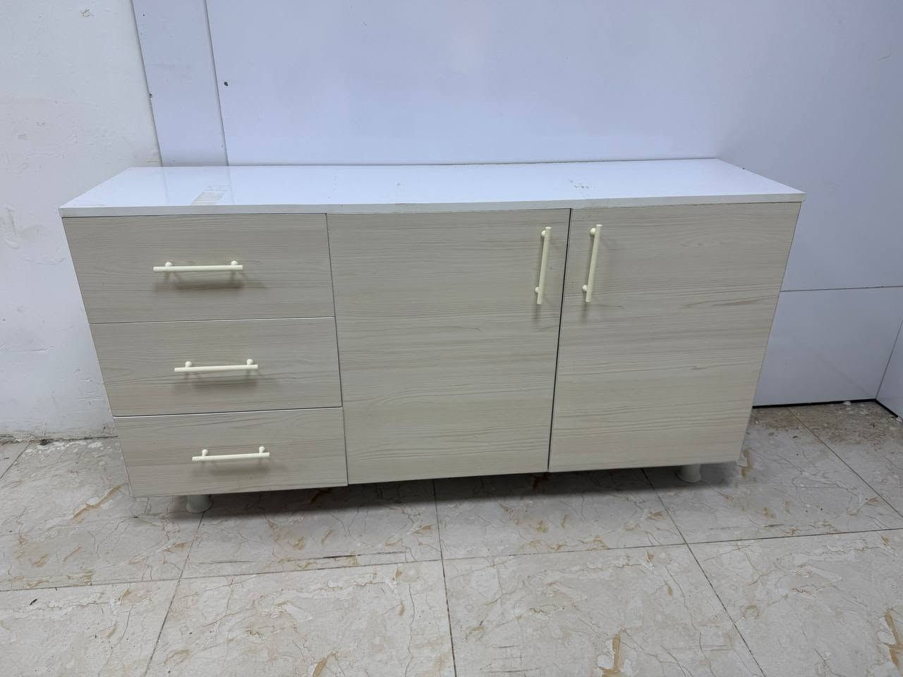 سنك المنيوم + خشب تركي اسعار مختلفه استفسار اكثر مراسله الصفحة


**إذا كنت صاحب هذا الإعلان وتريد حذفه لأي سبب، رجاءا أرسل رسالة إلى الدعم الفني**