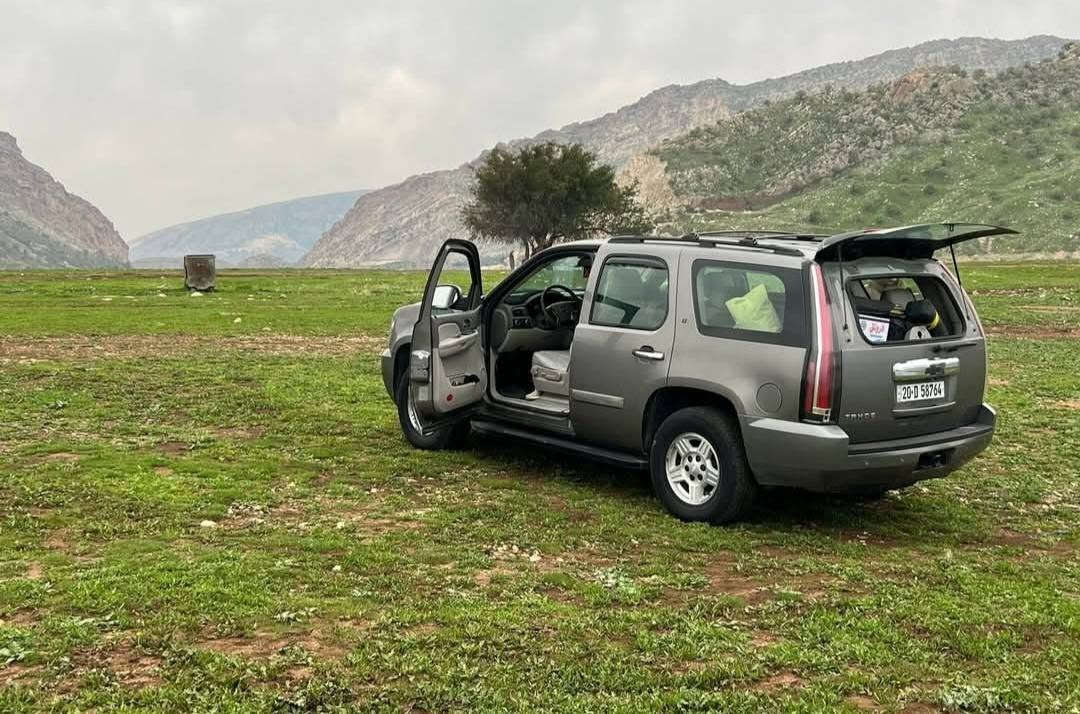 تاهو للبيع ٢٠٠٨ خليجي مكينه ٥٣٠٠ السياره جديده بيه قطعتين صبغ ادامه كامله،،،، ***********
