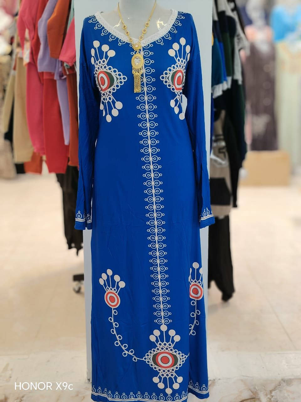 الحمدلله والصلاة والسلام على رسول الله 
وصل دشداشه فيزون درجه اولى السعر 
صدمه بللللللللللااااااش 3000دينار فقط 
سارع بلحجز ***********
