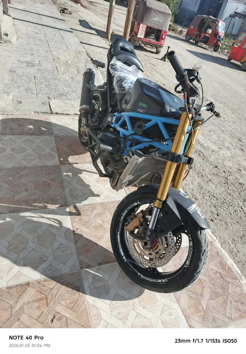 سلام عليكم كاوسكي  للبيع محرك مكفول شاصي  بواري  ناعمه ونشطه  رايدها با 18وبيها مجال مكاني  بغداد‏‪***********‬‏
