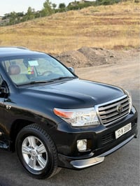 لاندكروزر VX.R • V8 5.7 • ٢٠١٤