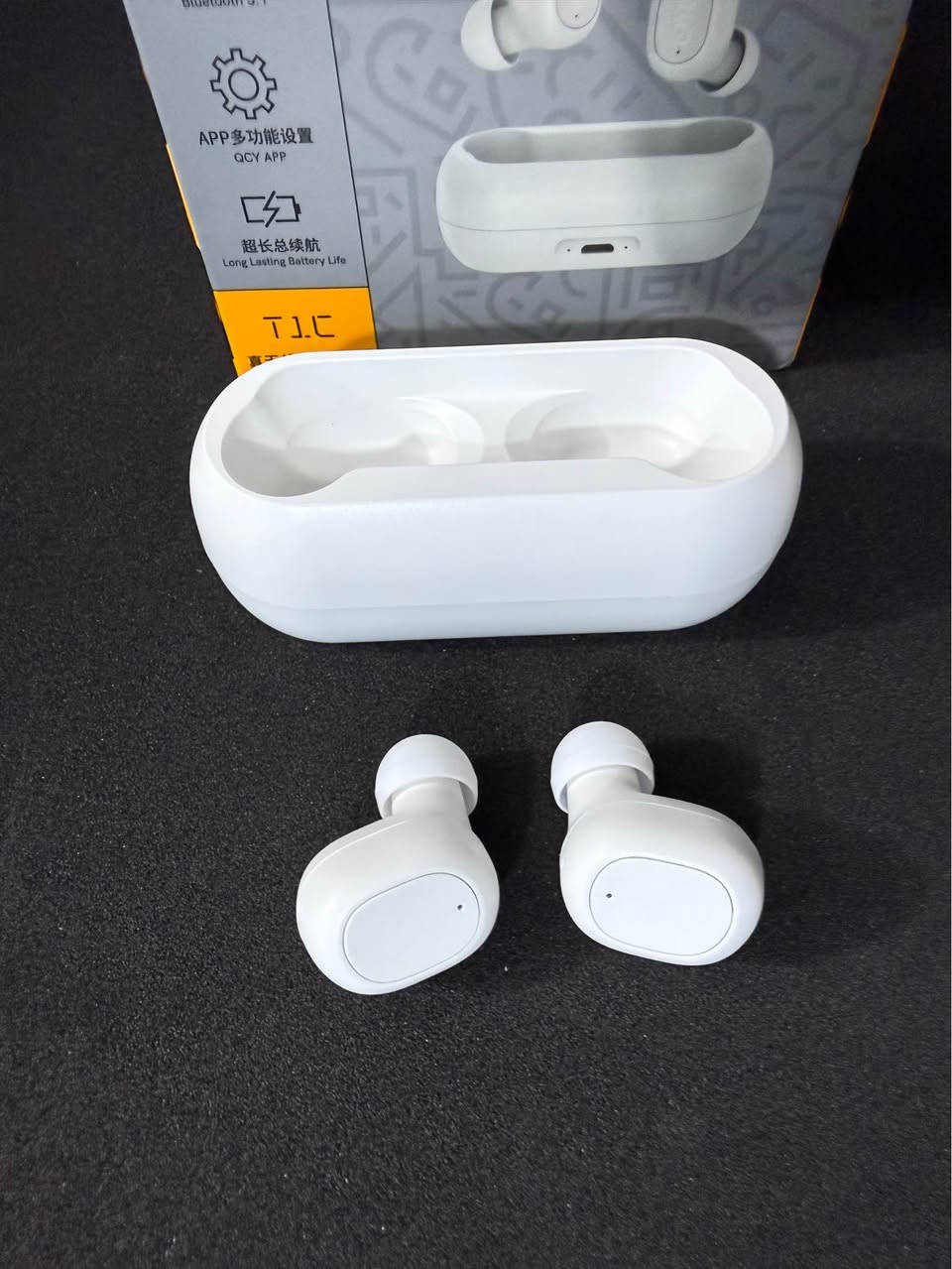 ايربود ماركة QCY جديدة لوك توفرت بالون الابيض 

ملاحضة 🔙 قطع كلهم أمازون أصلي

الاتصال: تستخدم تقنية Bluetooth 5.0 لتوفير اتصال لاسلكي أسرع وأكثر استقرارًا

عمر البطارية: توفر السماعات ما يصل إلى 4 ساعات من وقت التشغيل بشحنة واحدة، وتوفر علبة الشحن المغناطيسية (بسعة 380 مللي أمبير في الساعة) شحنات إضافية ليصل إجمالي وقت الاستخدام إلى حوالي 20 ساعة

جودة الصوت: تحتوي على مشغل ديناميكي بحجم 6 ملم يوفر صوت ستيريو عالي الدقة (HD Stereo sound)

مقاومة الماء: حاصلة على تصنيف IPX4 لمقاومة التعرق والرذاذ، مما يجعلها مناسبة للرياضة والتمارين

السعر 25 ألف والتوصيل مجاني كل العراق 🚚

للحجز والاستفسار مراسلة الصفحة 

رابط واتساب مباشر الي يريد يراسلني 👇

https://wa.me/message/ANGQMMLUZKO4C1 بغداد, العراق


**إذا كنت صاحب هذا الإعلان وتريد حذفه لأي سبب، رجاءا أرسل رسالة إلى الدعم الفني**
