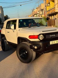 Fj 2016 Exterem فول لون ابيض بيها فقط بارد مكانين تخم تاير جديد و صدر ...