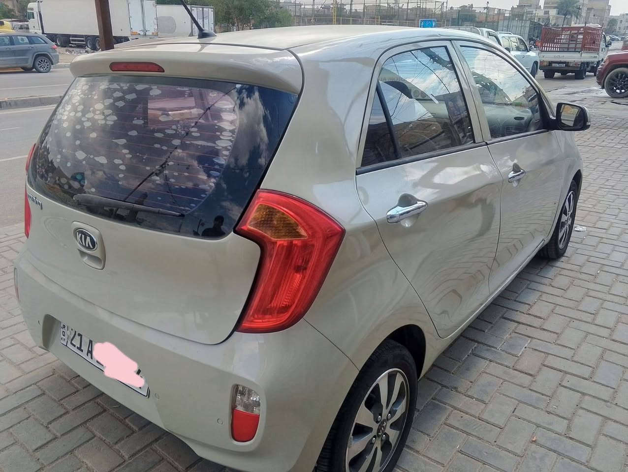 %السلام عليكم كيا بيكانتو موديل 15 دخول جديد سياره %جاهزه 
%جاهزه من جميع النواح 
%جير ماكينه حداديه كهربائيات جاهزه 
%ما بها اي نقص 
%بها قصه جنطه @سياره ادوات ادوات ادوات@
%السعر 45 ورقه وبيها مجال 
%العنوان بغداد 
%رقم الهاتف ***********
