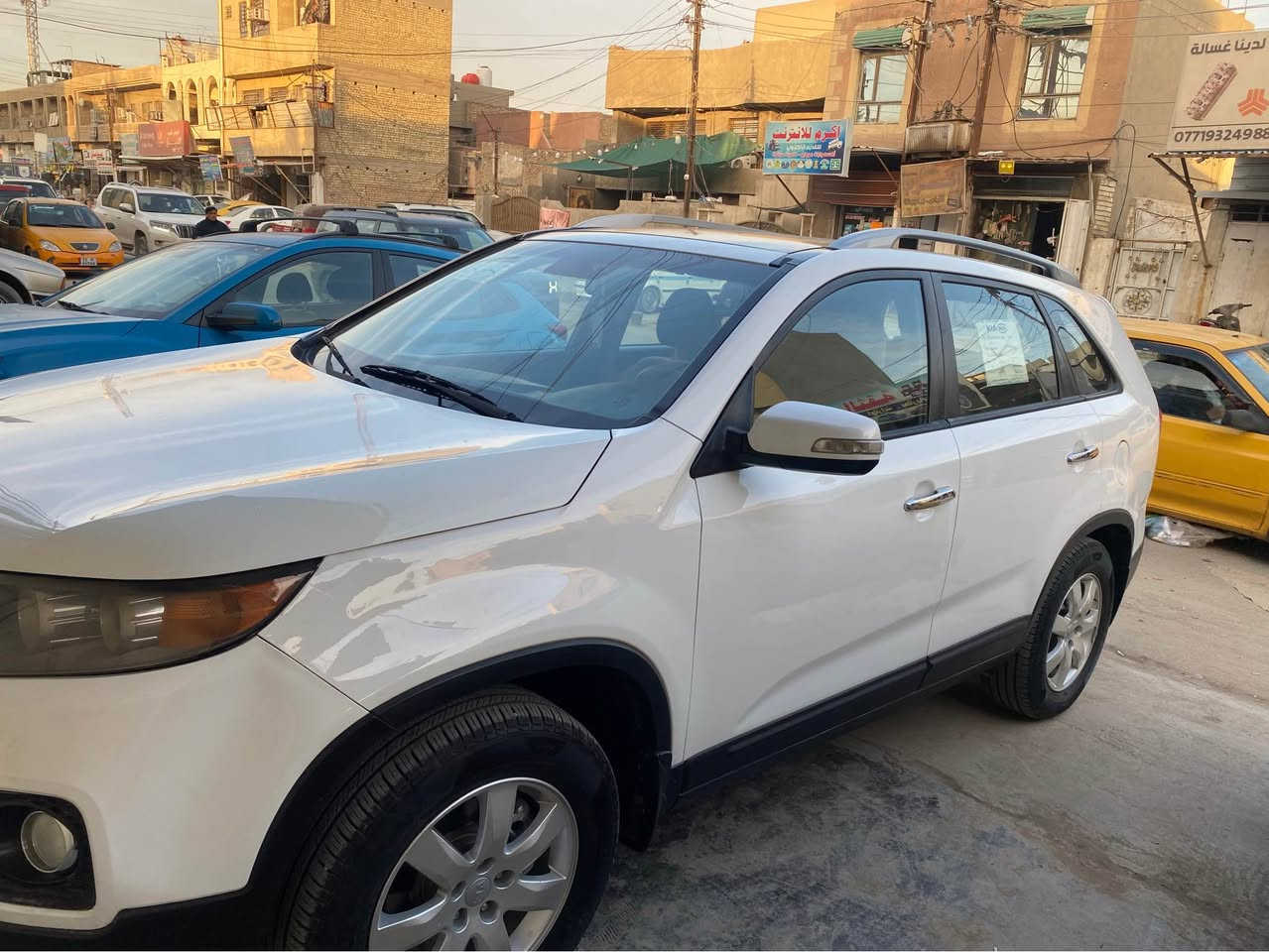 السلام عليكم كيا سورنتو خليجي موديل ٢٠١٢ محرك ٢٤٠٠ دوش بنوراما اشاير بالمري شاشه بيه حادث جاملغ وبنيد بدون لا شاصي ولا لغد حداديه جديده وتخم تاير جديد وموجود بيه سونار
رقم الهاتف/*********** بغداد, العراق
