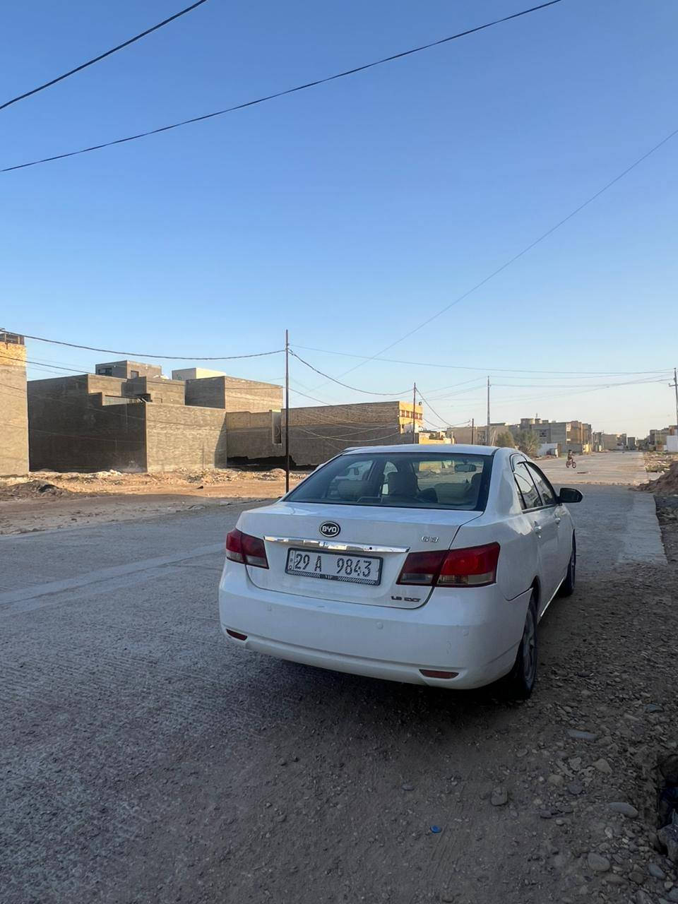 نوع السياره (BYD) بي واي دي
الموديل2013
الون :ابيض
ناقل الحركه :اوتوماتيك
مكان السياره :كوت
السعر ٥٤
رقم التواصل ***********
