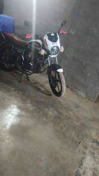 اسلام عليكم دايوان للبيع موديل 24ماشي 15الف بعده كله وضع شركه اي نقص مابيه محرك شرط ما مفتوح  السعر بمليون و250وبيه مجال بصيط المكان تكريت  للستفسار ***********
