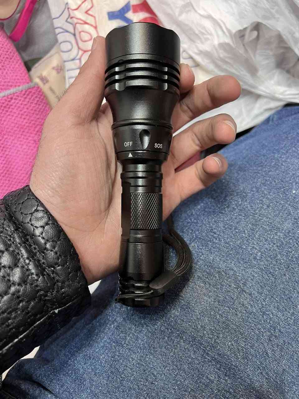 اخوان متوفر  لايت  UV مال كشف اقارب و احجار و فحص فلوس  ماركه اصلي  متوفر ٢ قطعه قطعتين ب ٣٠ الف  وبا شاحنه


**إذا كنت صاحب هذا الإعلان وتريد حذفه لأي سبب، رجاءا أرسل رسالة إلى الدعم الفني**