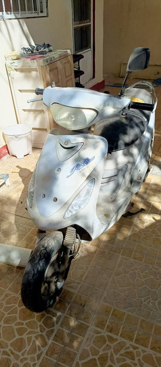 دراجة ياماها ماكس منغولي 
دراجة شرط بدون فتح محرك بس بيها نواقص بسيطة 
لمعرفة السعر تواصل خاص 
مكان كركوك


**إذا كنت صاحب هذا الإعلان وتريد حذفه لأي سبب، رجاءا أرسل رسالة إلى الدعم الفني**