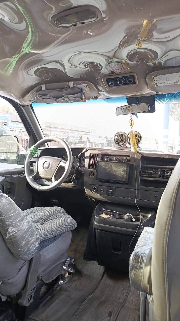 السلام عليكم سفانه ٢٠٠٩كفاله كير مكينه شرط قاعده وضفيره جدده السياره جاهزه بمعنه الكلمه السياره أحله من الصوره تخم تاير ٢٥ حدديه جديده سياره مابيه اي حادث به رشات ازغار سبب جراد السعر 155وبيه مجال رجان المو شراي لا يخابر *********** متواجد عل فيس ولواتساب
