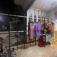 ستان حديد مدكوك سكك وجه وضهر لارتفاع مترين و ١٥ سم العرض ٤ متر يحتوي ع...