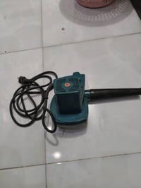 ساحبات ٦ انج حمام  مروحه سقفيه بلور ماكتا الشراي يتصل او خاص ٠٧٧٠٩٦٣٣٦...